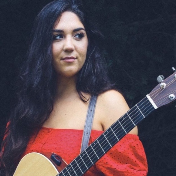 Meet your Posher, Sophia - Picture 1 of 1